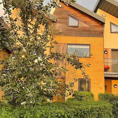 Pass The Keys Stunning Townhouse In Uphill Historic Lincoln Villa Exteriör bild